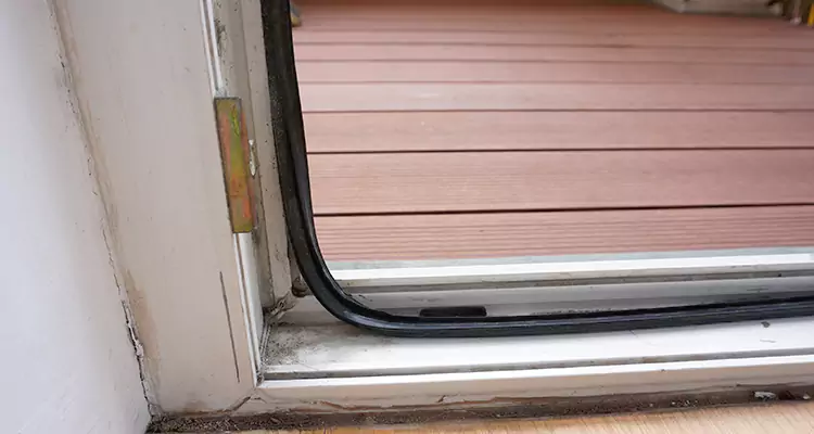 Repair Patio Doors Leaking at Bottom in Winter Haven, FL