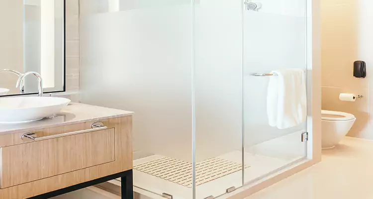 Expert Shower Door Fix and Repair in Winter Haven, FL
